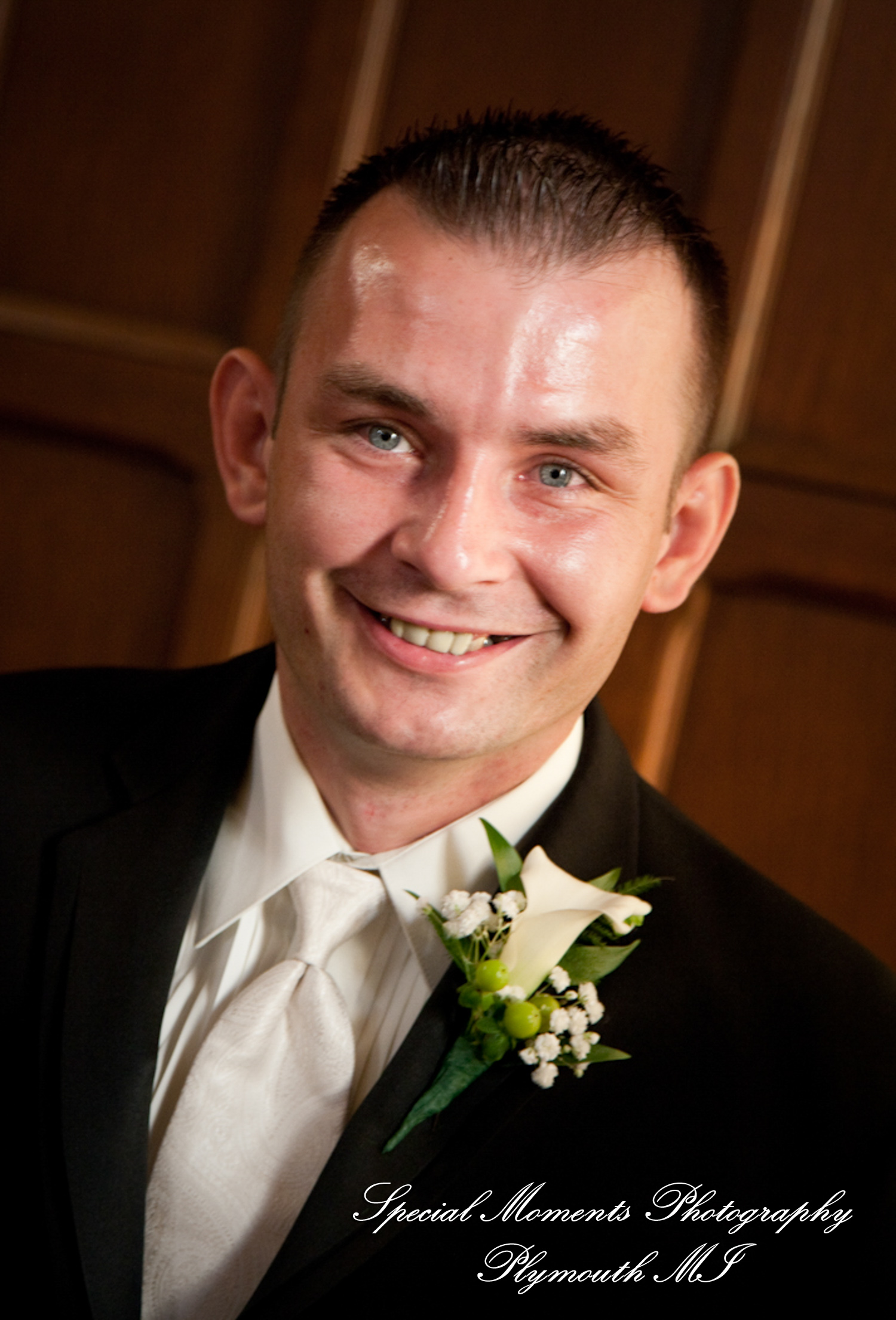Heather & Marcin at National Shrine of the Little Flower Royal Oak MI wedding photography