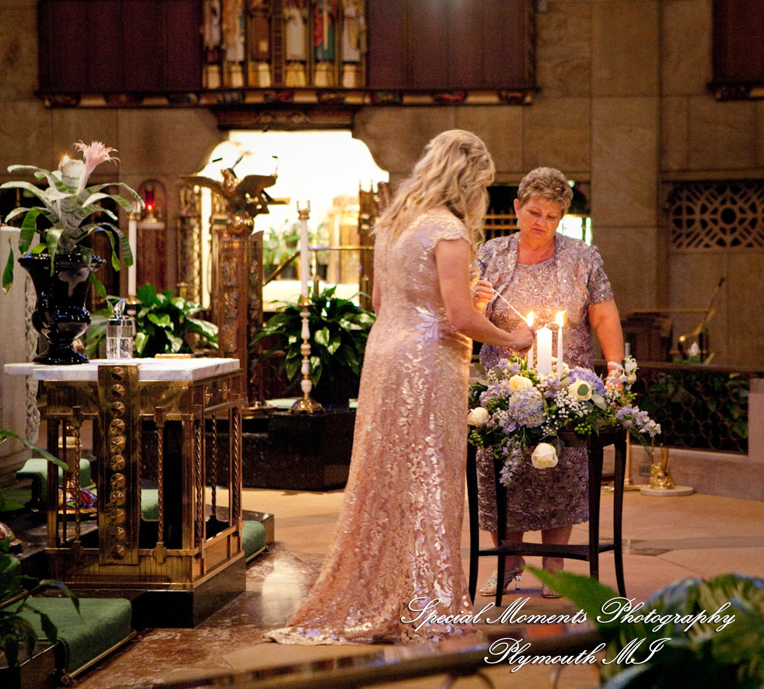 Heather & Marcin at National Shrine of the Little Flower Royal Oak MI wedding photography