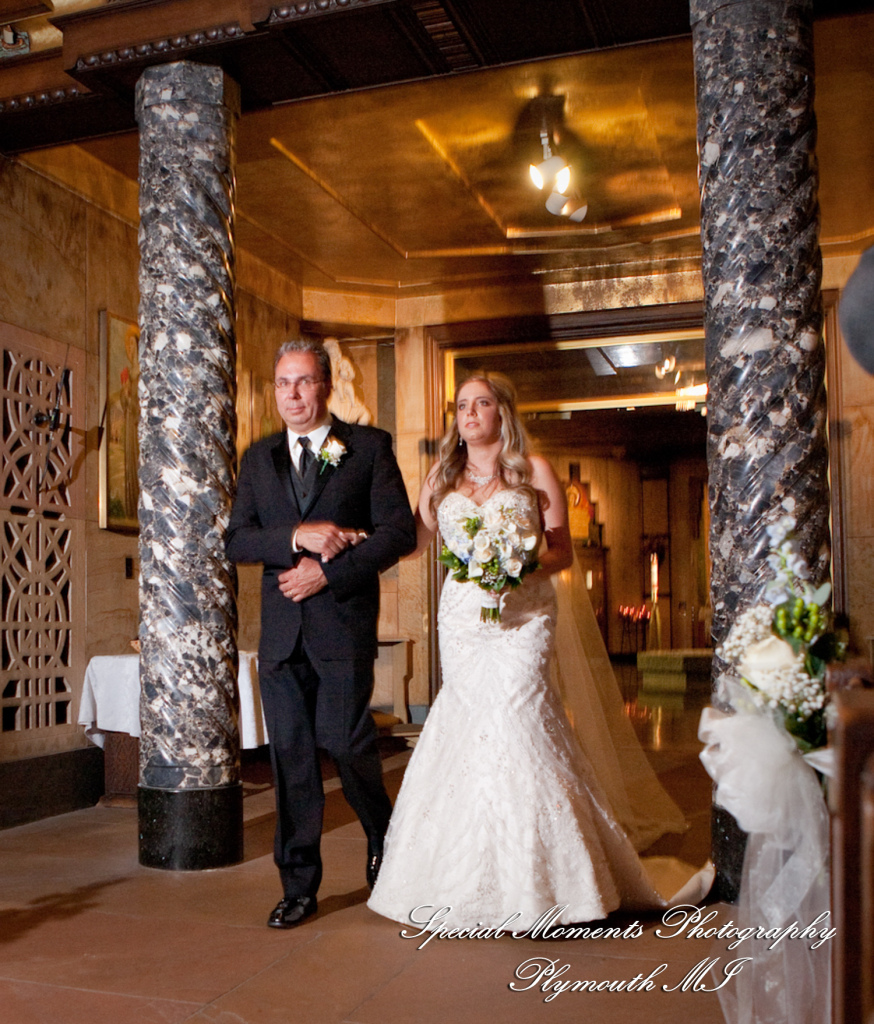 Heather & Marcin at National Shrine of the Little Flower Royal Oak MI wedding photography