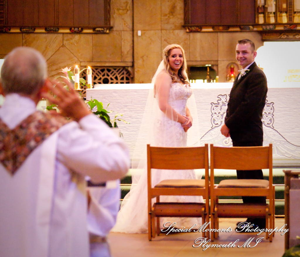 Heather & Marcin at National Shrine of the Little Flower Royal Oak MI wedding photography
