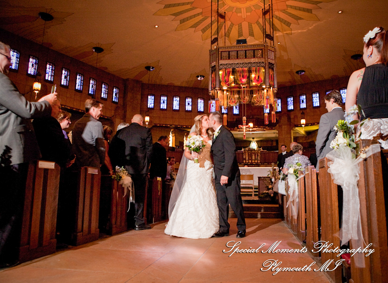 Heather & Marcin at National Shrine of the Little Flower Royal Oak MI wedding photography