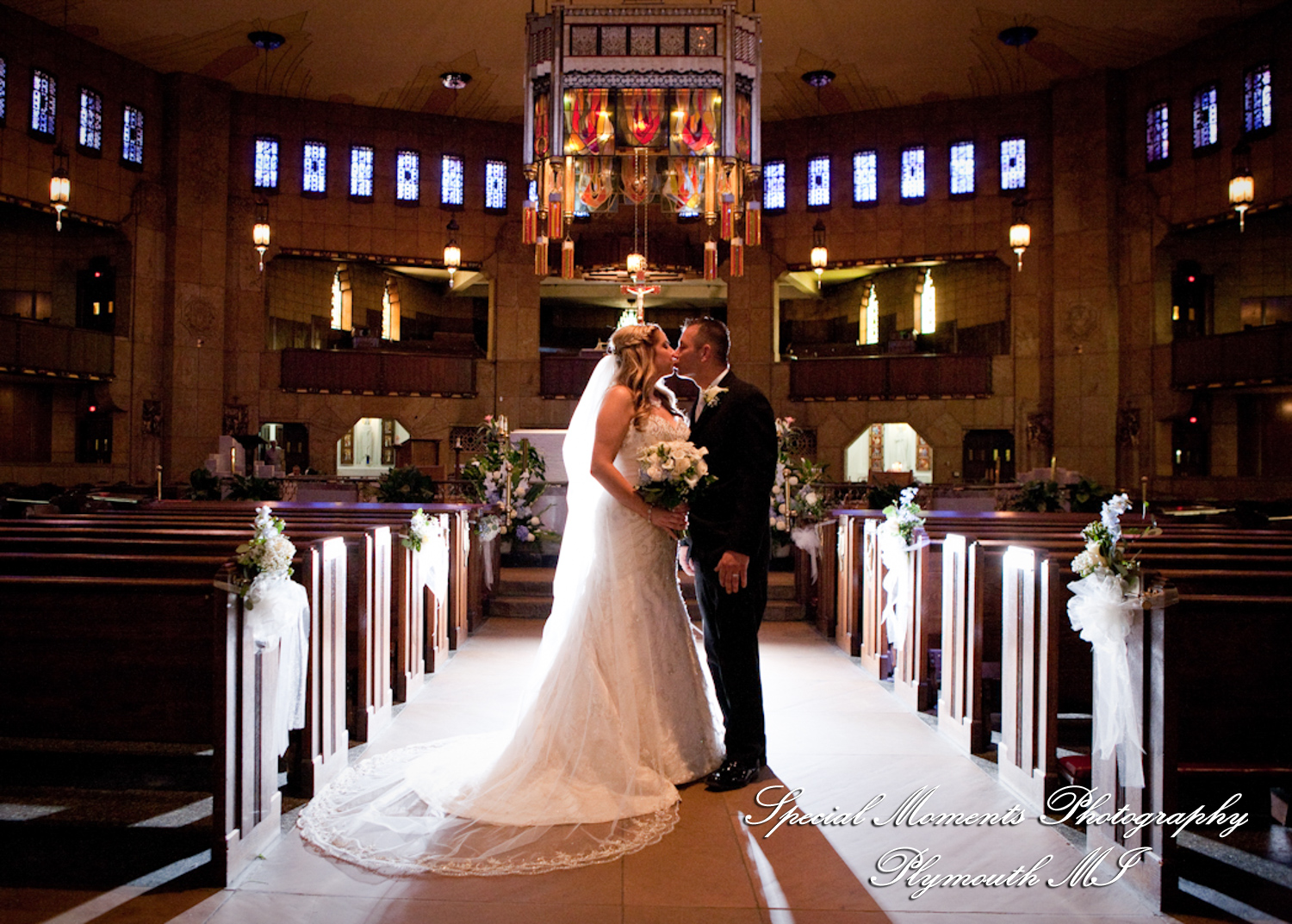 Heather & Marcin at National Shrine of the Little Flower Royal Oak MI wedding photography
