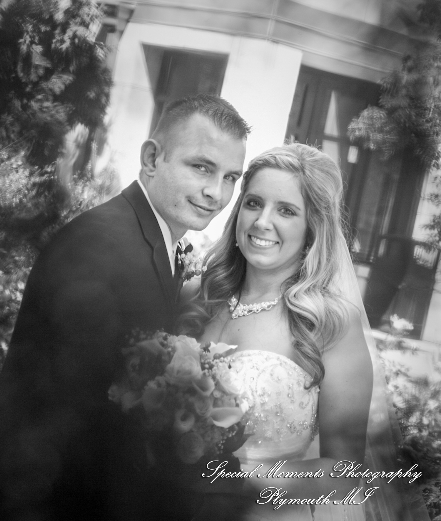 Heather & Marcin at National Shrine of the Little Flower Royal Oak MI wedding photography