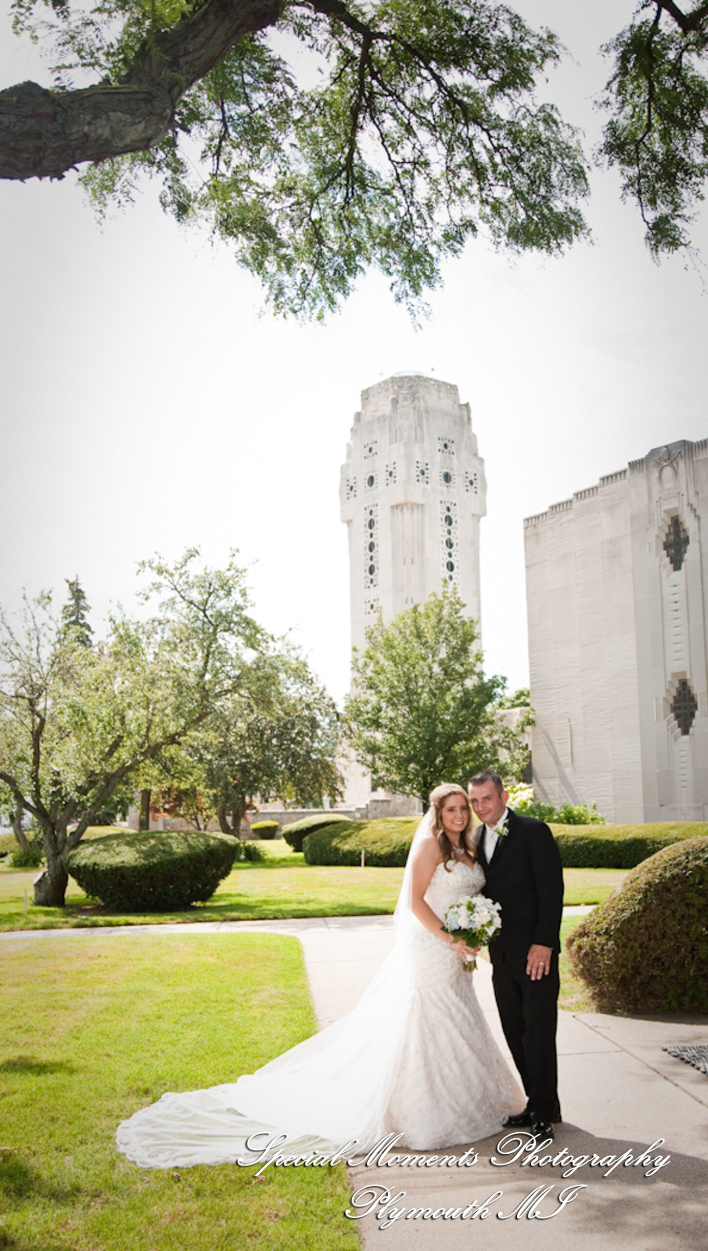 Heather & Marcin at National Shrine of the Little Flower Royal Oak MI wedding photography