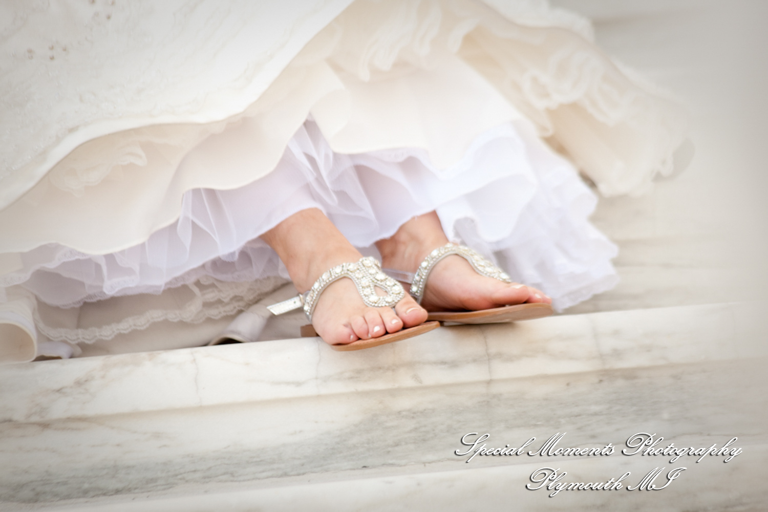 Heather & Marcin at Detroit Yacht Club Detroit MI wedding photography