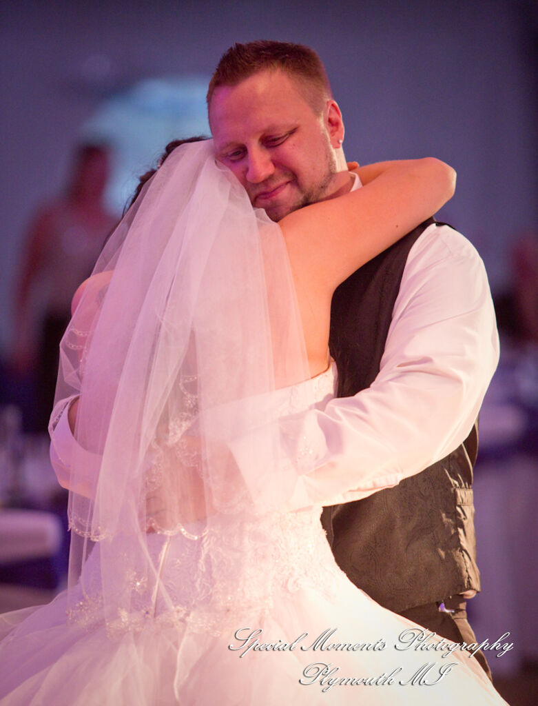 Alexandra & Jon at Stony Creek Metropark Shelby Twp MI wedding photography