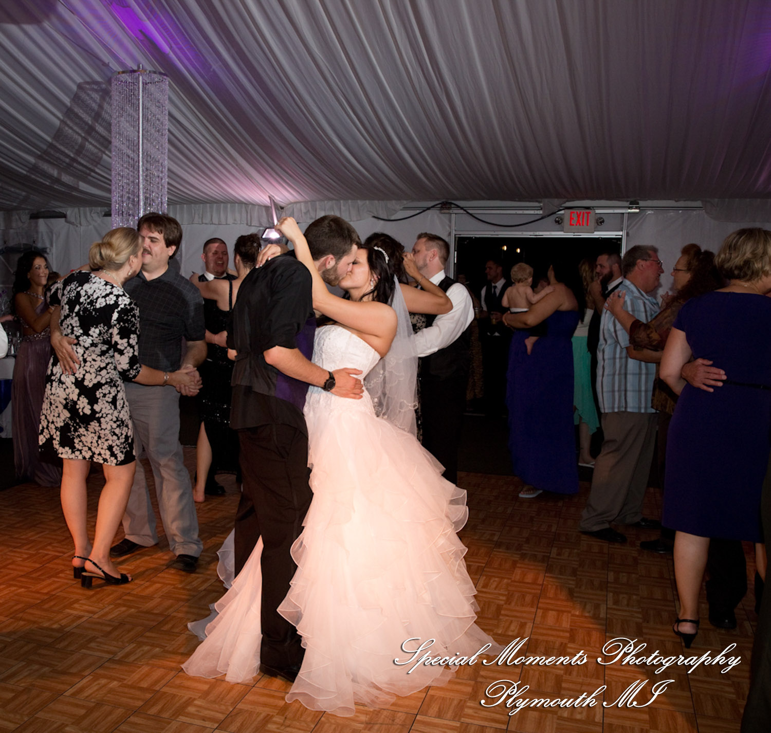 Alexandra & Jon at Stony Creek Metropark Shelby Twp MI wedding photography