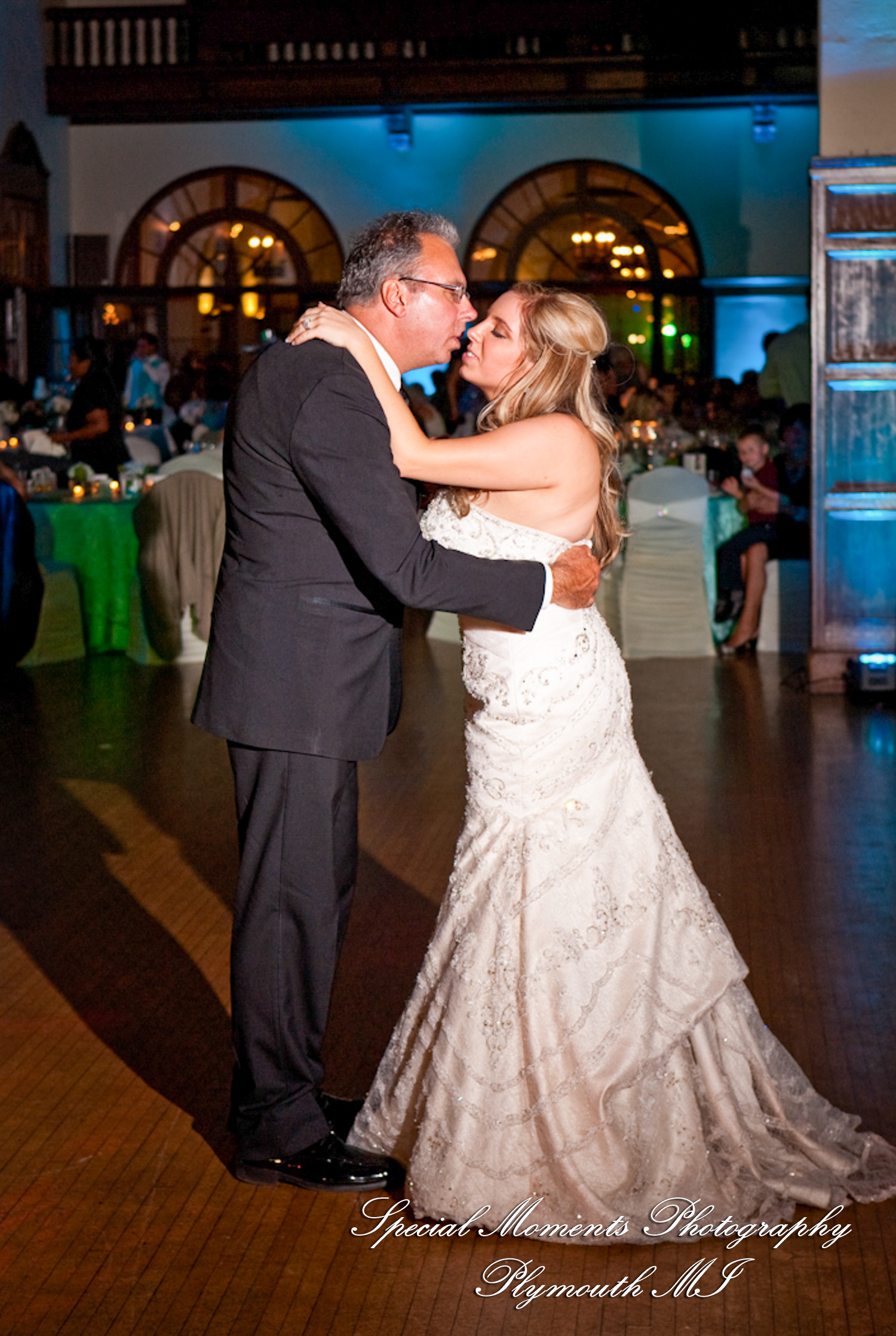 Heather & Marcin at Detroit Yacht Club Detroit MI wedding photography