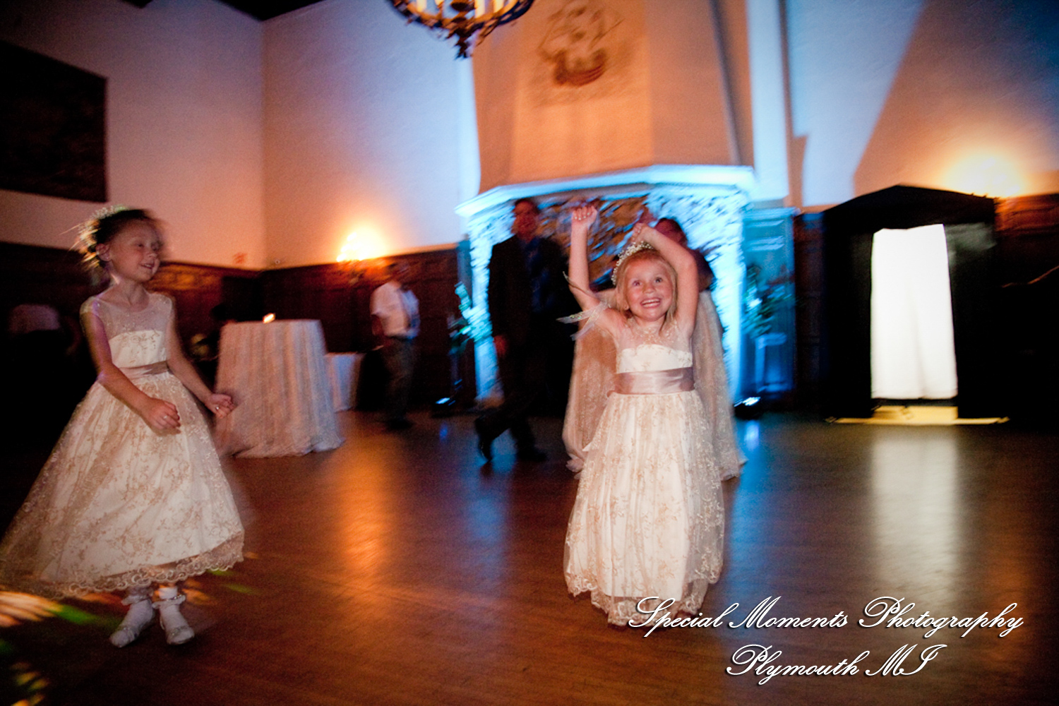 Heather & Marcin at Detroit Yacht Club Detroit MI wedding photography