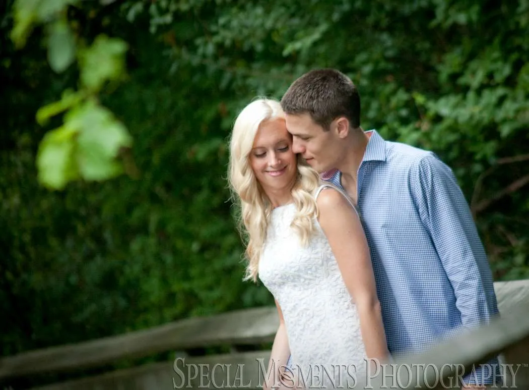 Meininger Park Royal Oak MI wedding photograph