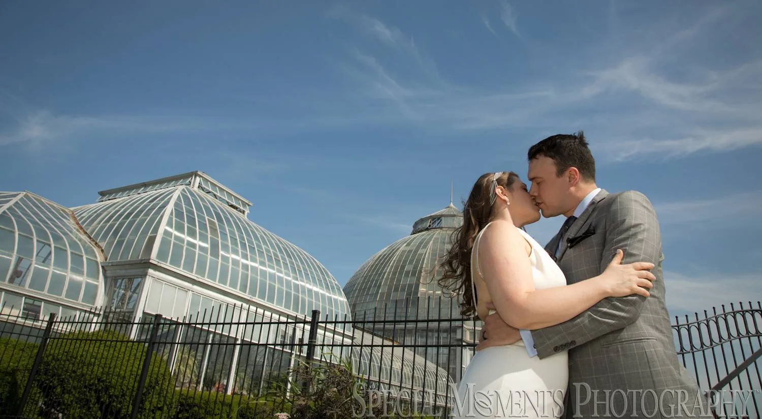 Belle Isle Conservatory Detroit MI wedding photograph