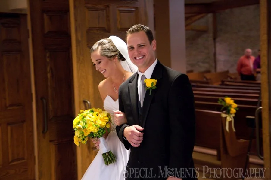 St. Mary Our Lady of the Snows Milford MI wedding photograph
