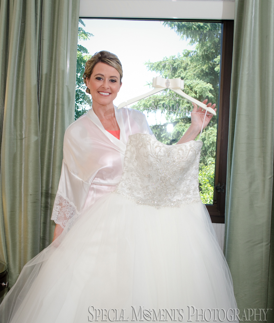 Lutheran Church of the Redeemer Birmingham MI wedding photograph