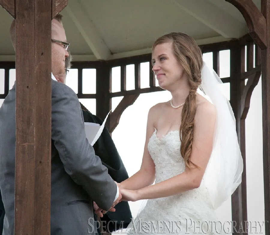 VFW Saint Clair Shores MI wedding photograph