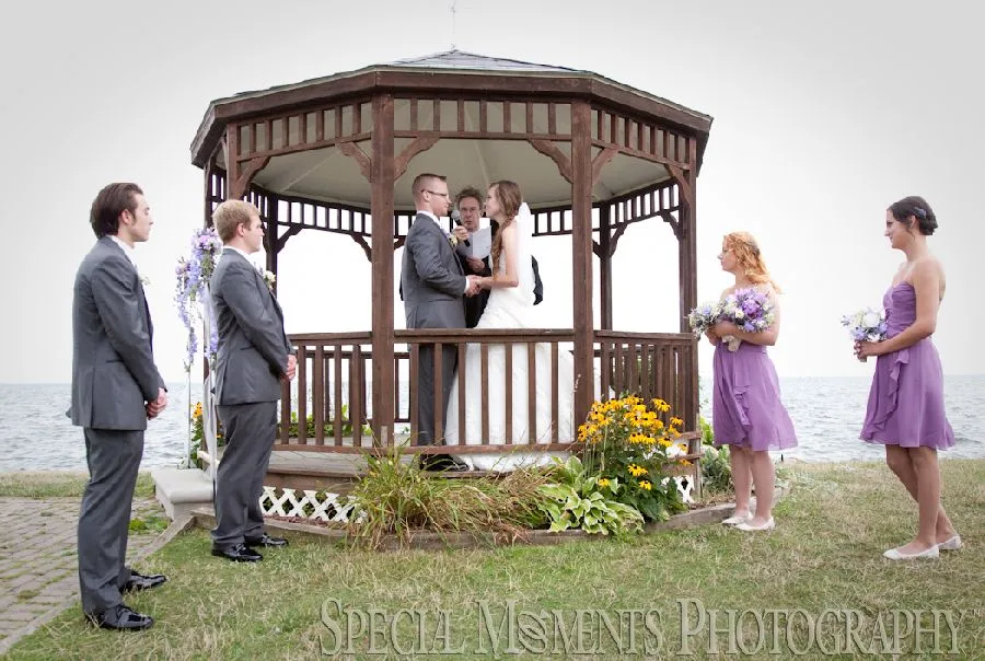 VFW Saint Clair Shores MI wedding photograph