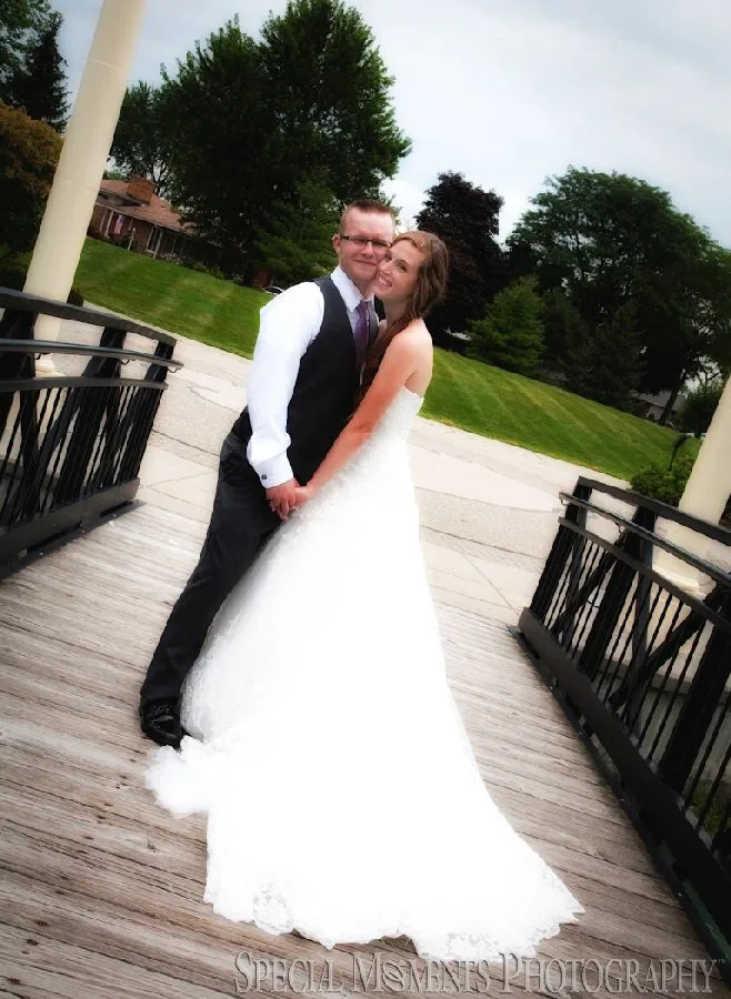 VFW Saint Clair Shores MI wedding photograph