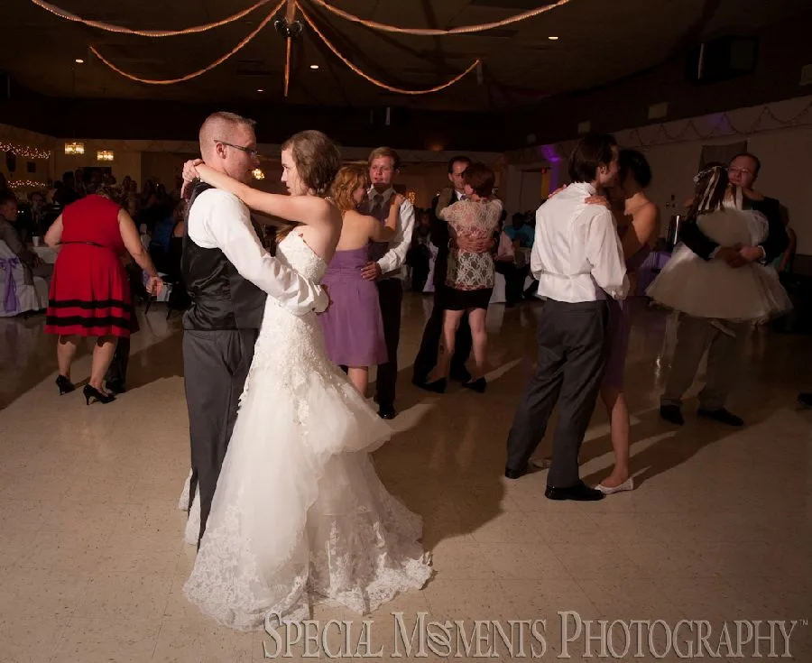 VFW Saint Clair Shores MI wedding photograph