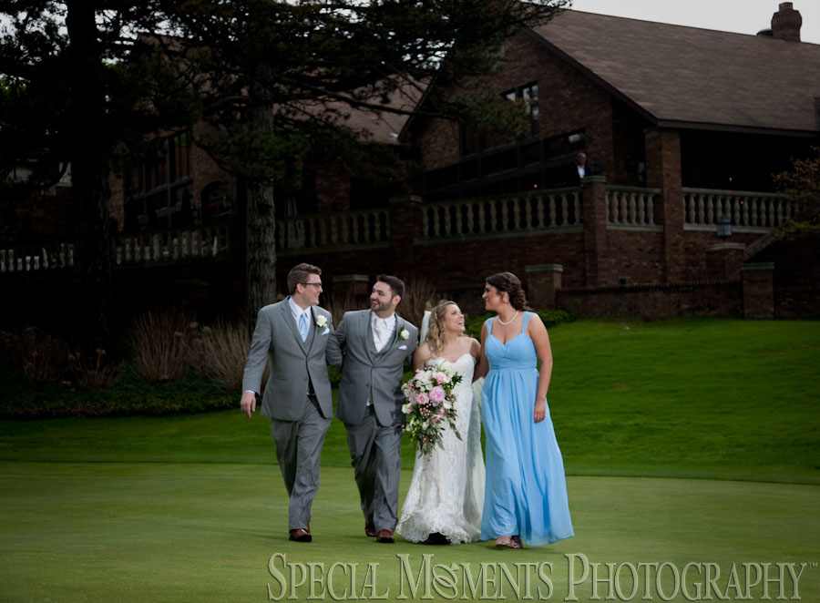 Indianwood Golf Country Club Lake Orion MI wedding photograph