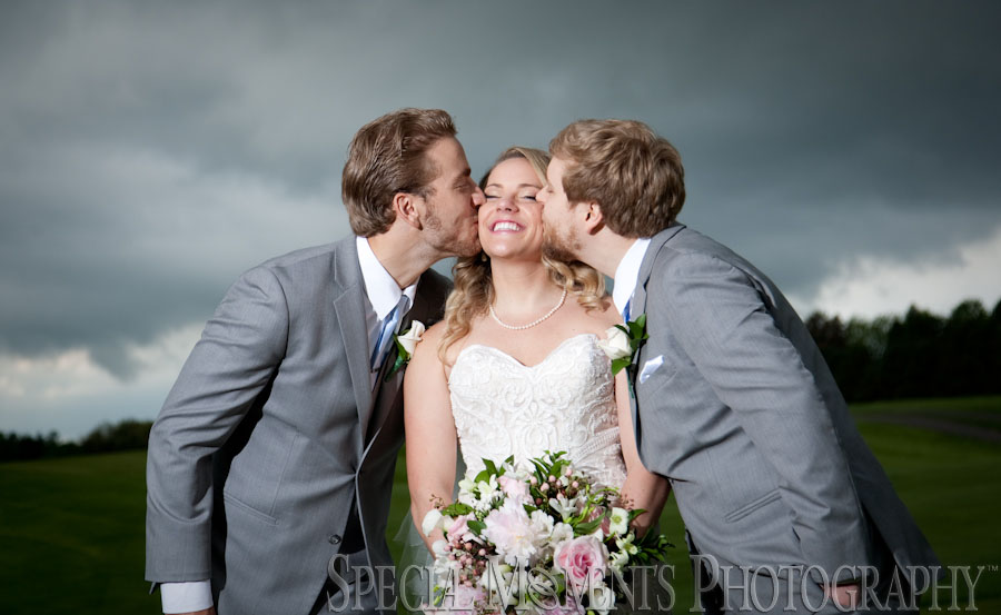 Indianwood Golf Country Club Lake Orion MI wedding photograph