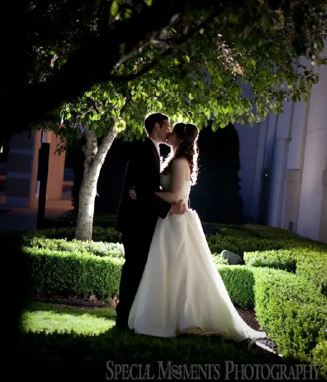 Crystal Gardens Howell MI wedding photograph
