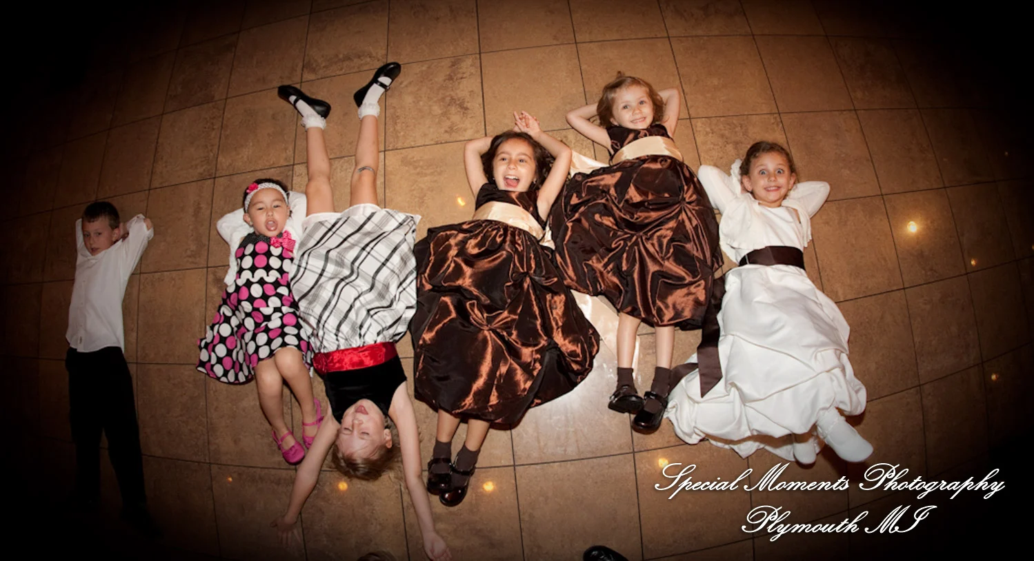 Andiamos Dearborn MI wedding photograph