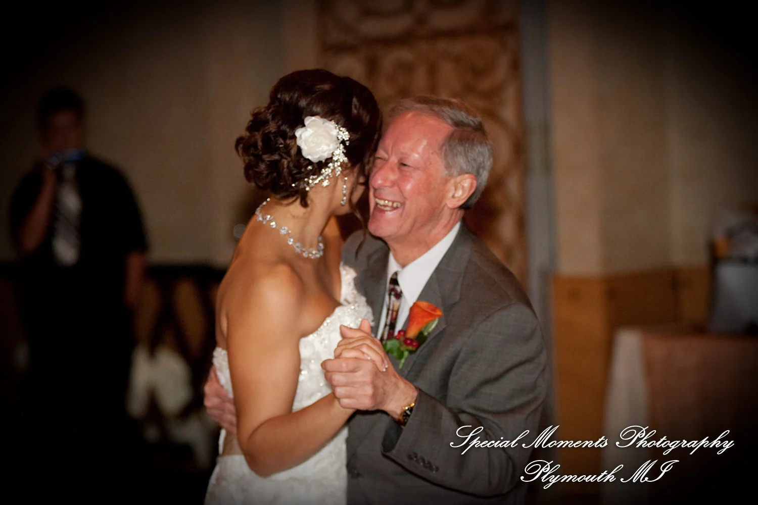 Andiamos Dearborn MI wedding photograph