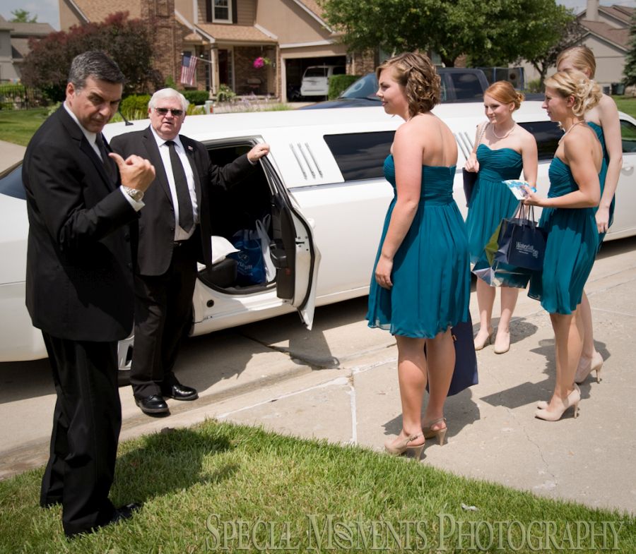Our Lady of the Lakes Waterford MI wedding photograph