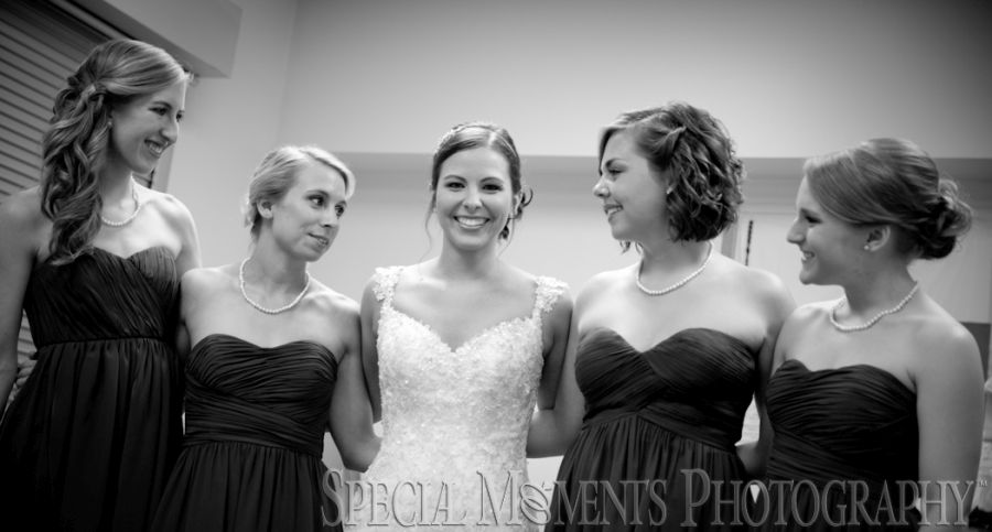 Our Lady of the Lakes Waterford MI wedding photograph