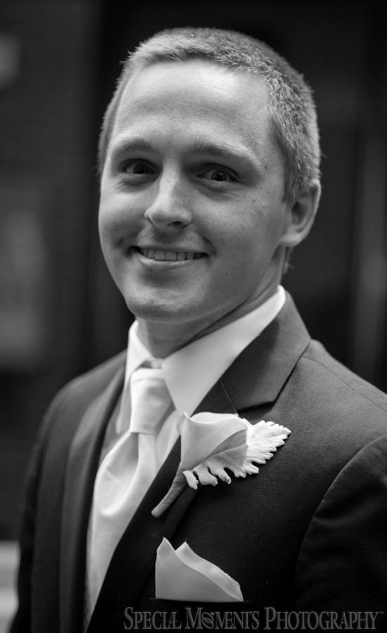 Our Lady of the Lakes Waterford MI wedding photograph