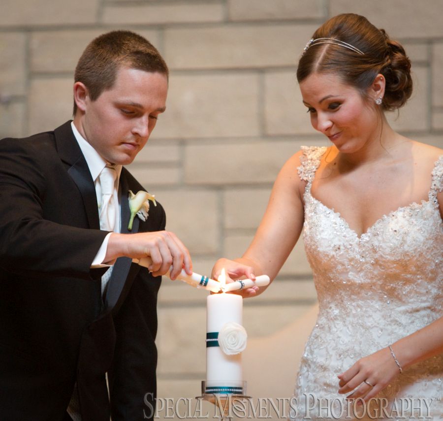 Our Lady of the Lakes Waterford MI wedding photograph