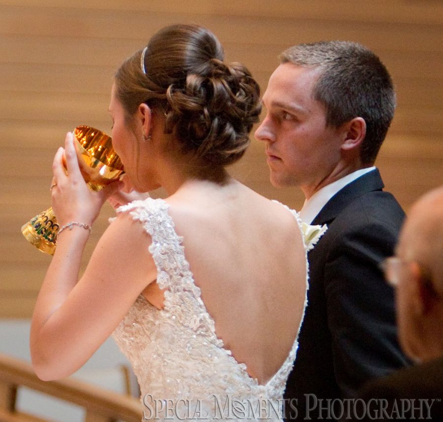 Our Lady of the Lakes Waterford MI wedding photograph