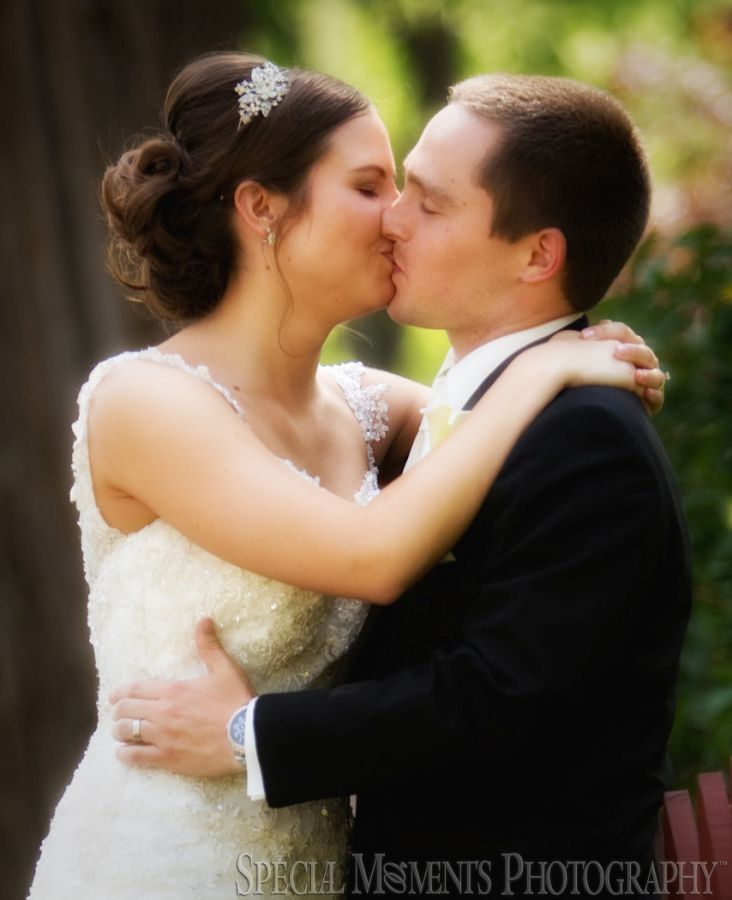 Our Lady of the Lakes Waterford MI wedding photograph