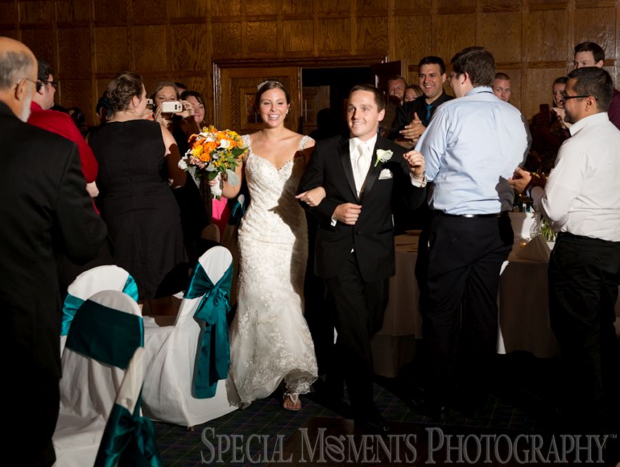 Indianwood Golf Country Club Lake Orion MI wedding photograph