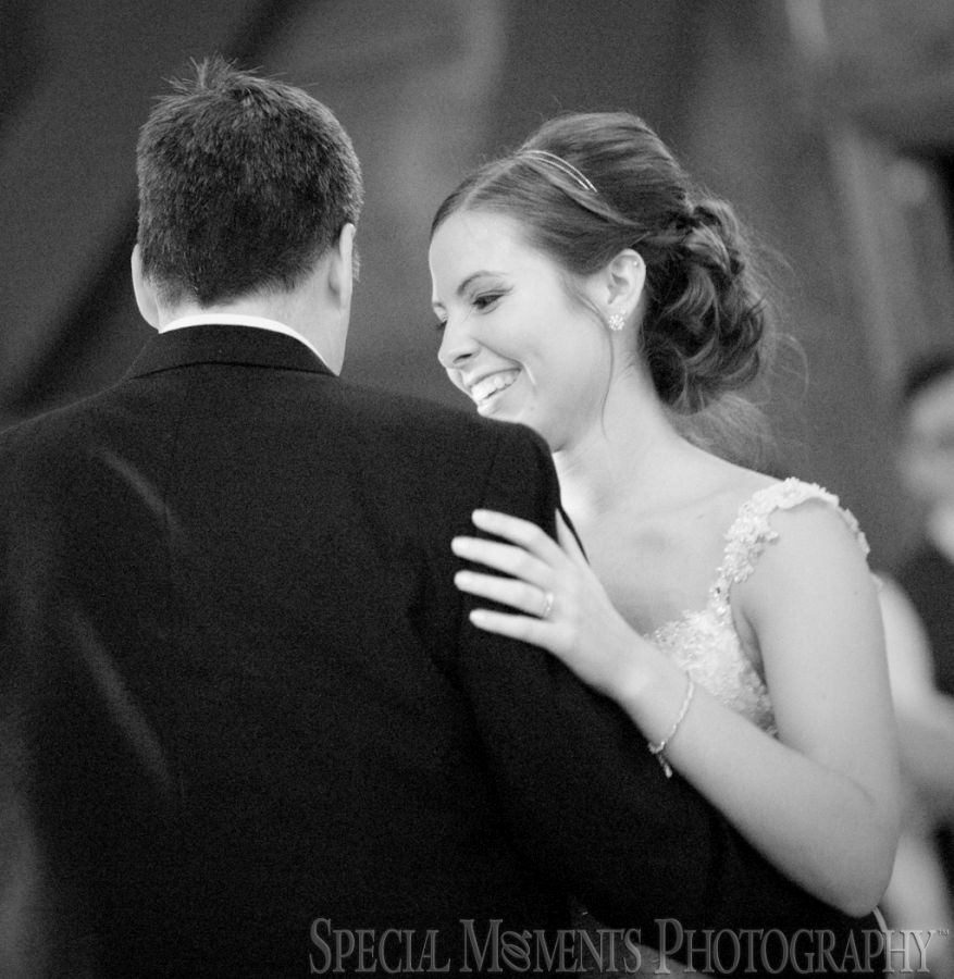 Indianwood Golf Country Club Lake Orion MI wedding photograph