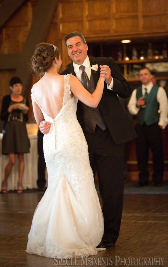 Indianwood Golf Country Club Lake Orion MI wedding photograph