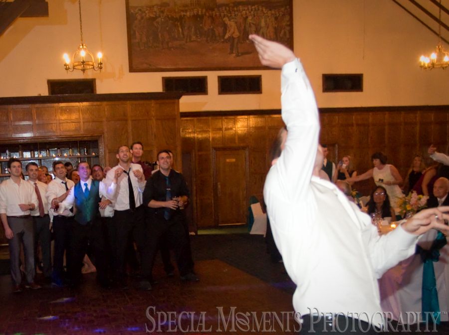 Indianwood Golf Country Club Lake Orion MI wedding photograph