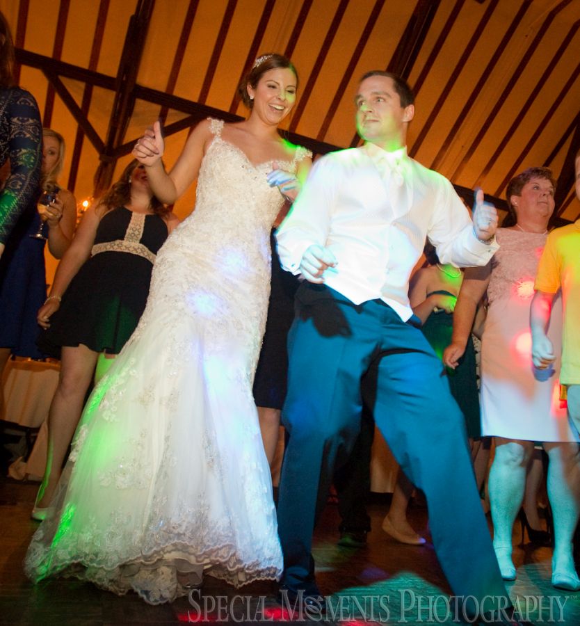 Indianwood Golf Country Club Lake Orion MI wedding photograph