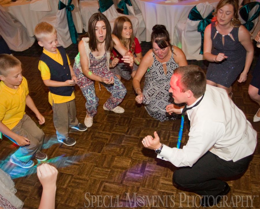 Indianwood Golf Country Club Lake Orion MI wedding photograph