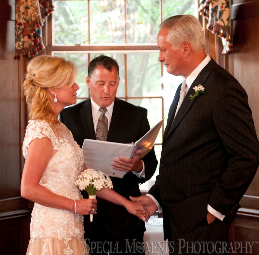 Grosse Pointe War Memorial Grosse Pointe Farms MI wedding photography