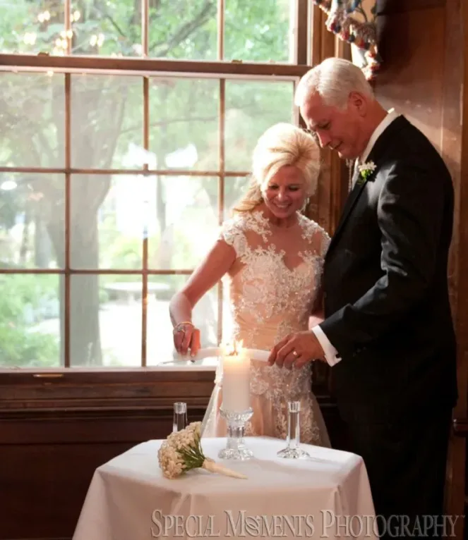 Grosse Pointe War Memorial Grosse Pointe Farms MI wedding photography