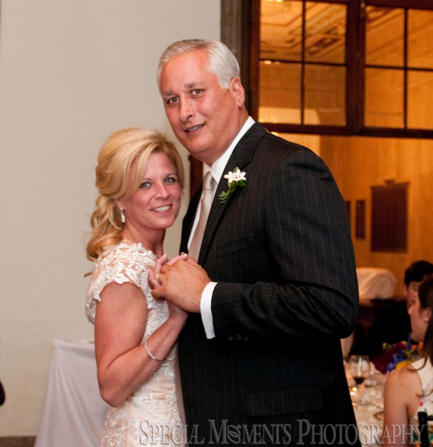 Grosse Pointe War Memorial Grosse Pointe Farms MI wedding photography