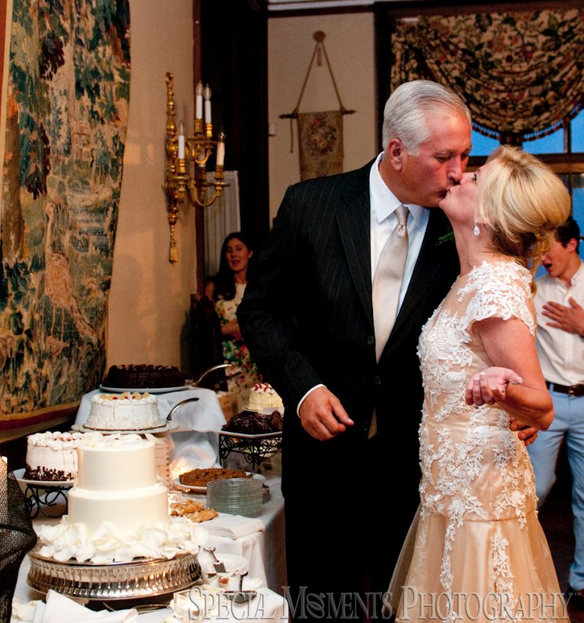 Grosse Pointe War Memorial Grosse Pointe Farms MI wedding photography