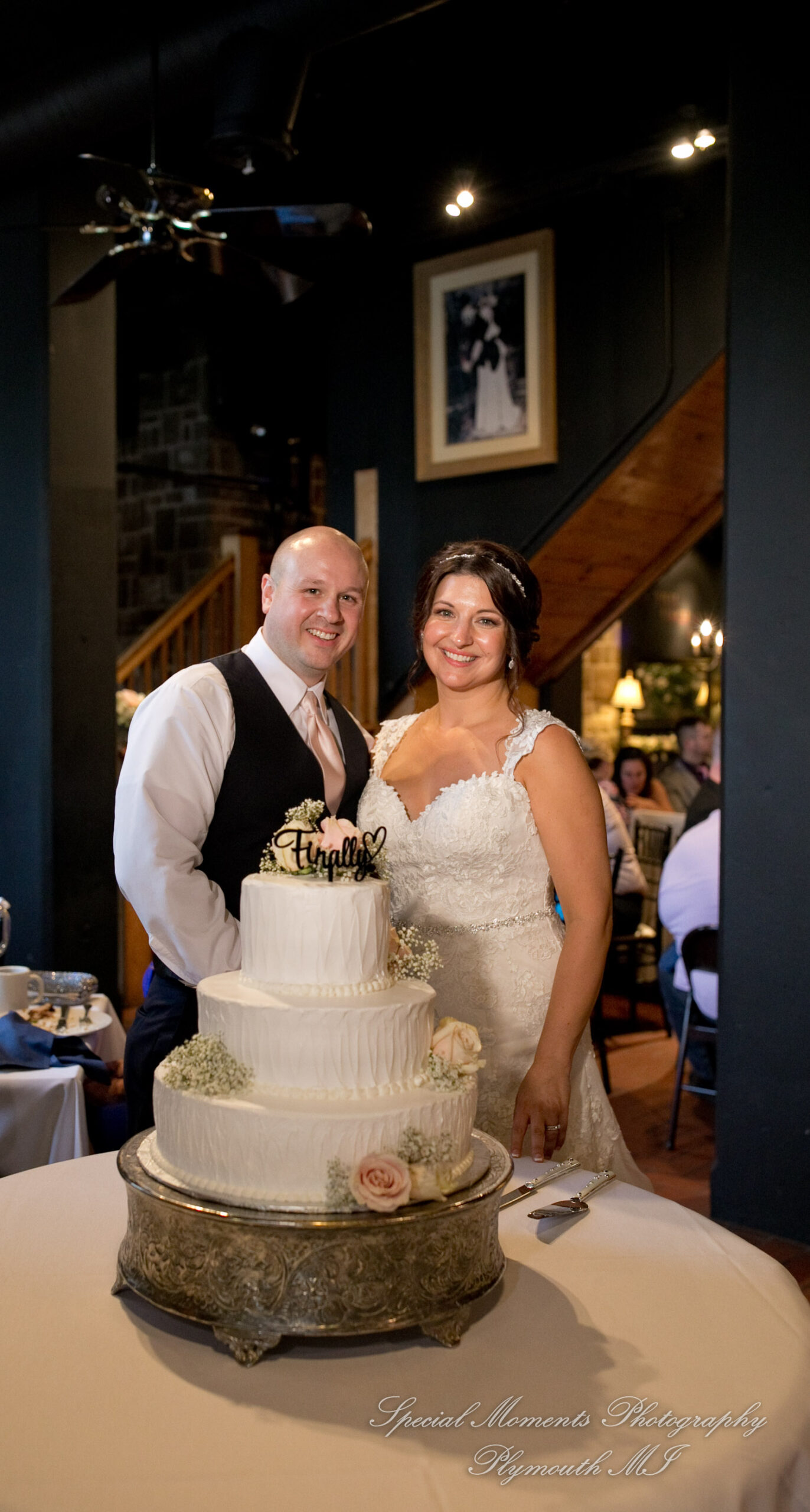 Krystal & Brian at Wellers Raisin River Rm Saline MI wedding photograph