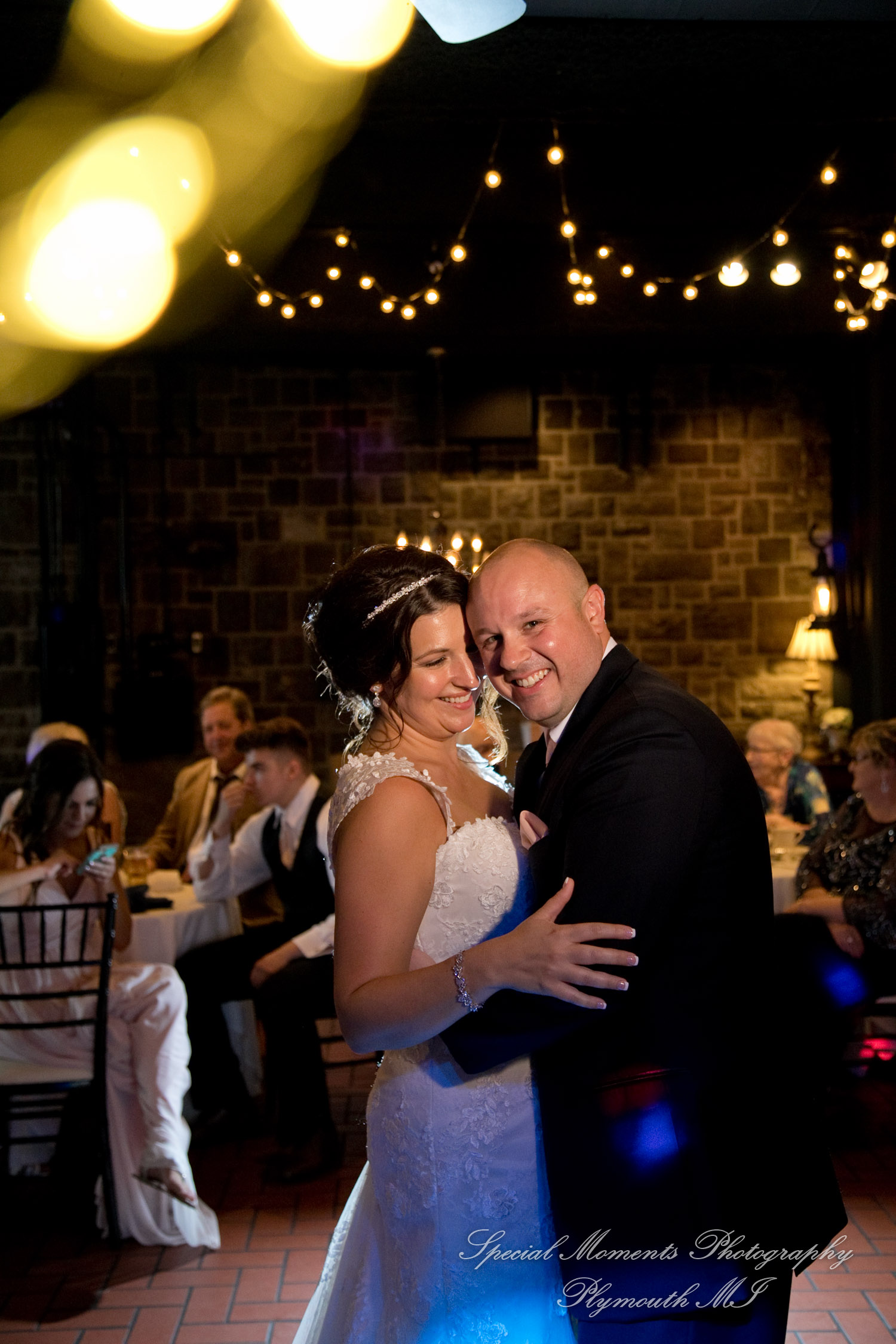 Krystal & Brian at Wellers Raisin River Rm Saline MI wedding photograph