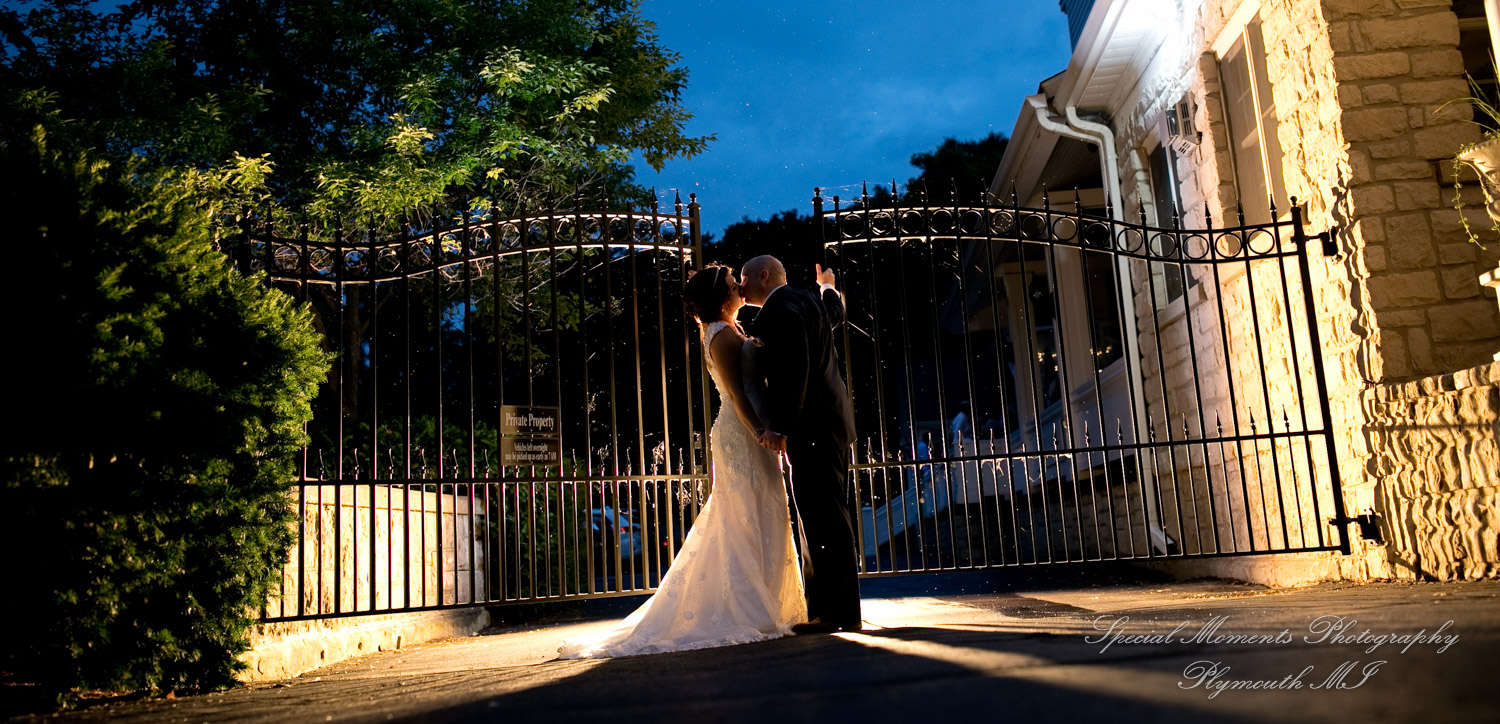 Krystal & Brian at Wellers Raisin River Rm Saline MI wedding photograph