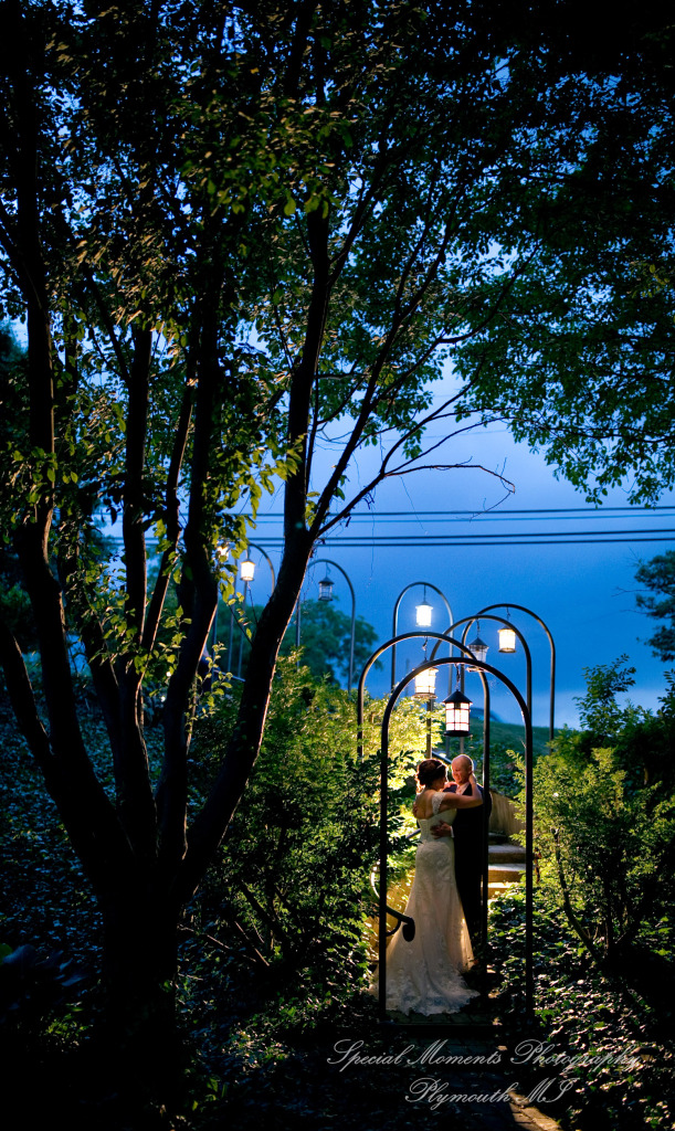 Krystal & Brian at Wellers Raisin River Rm Saline MI wedding photograph