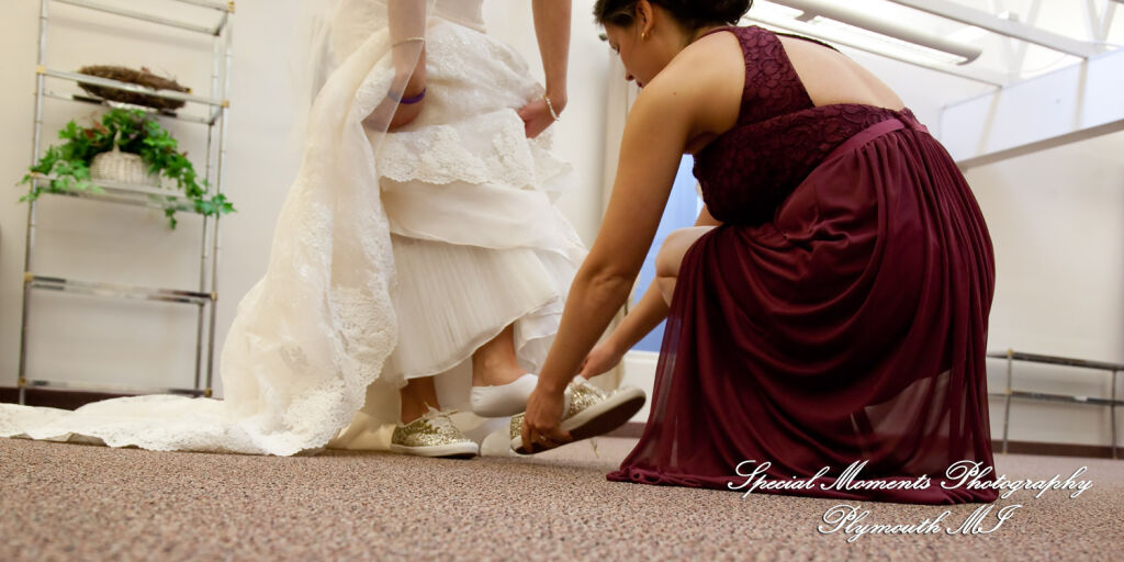 Leanne & Daniel at Christ the King Lutheran Southgate MI wedding photograph