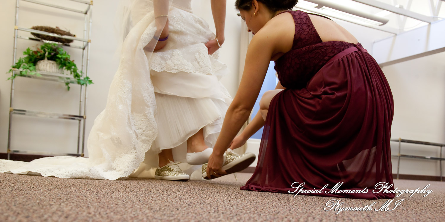 Leanne & Daniel at Christ the King Lutheran Southgate MI wedding photograph