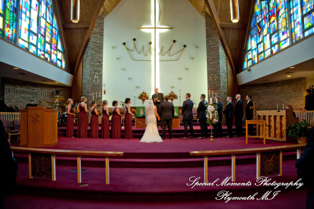 Leanne & Daniel at Christ the King Lutheran Southgate MI wedding photograph