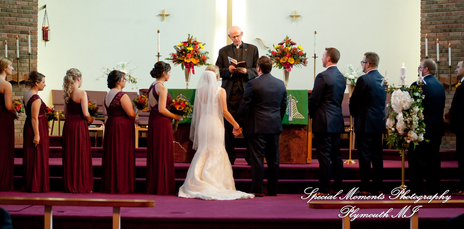 Leanne & Daniel at Christ the King Lutheran Southgate MI wedding photograph